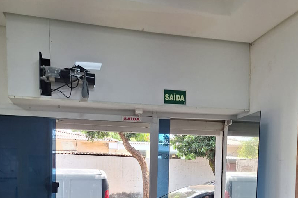 Portas de Aço de enrolar Automática em Uberlândia